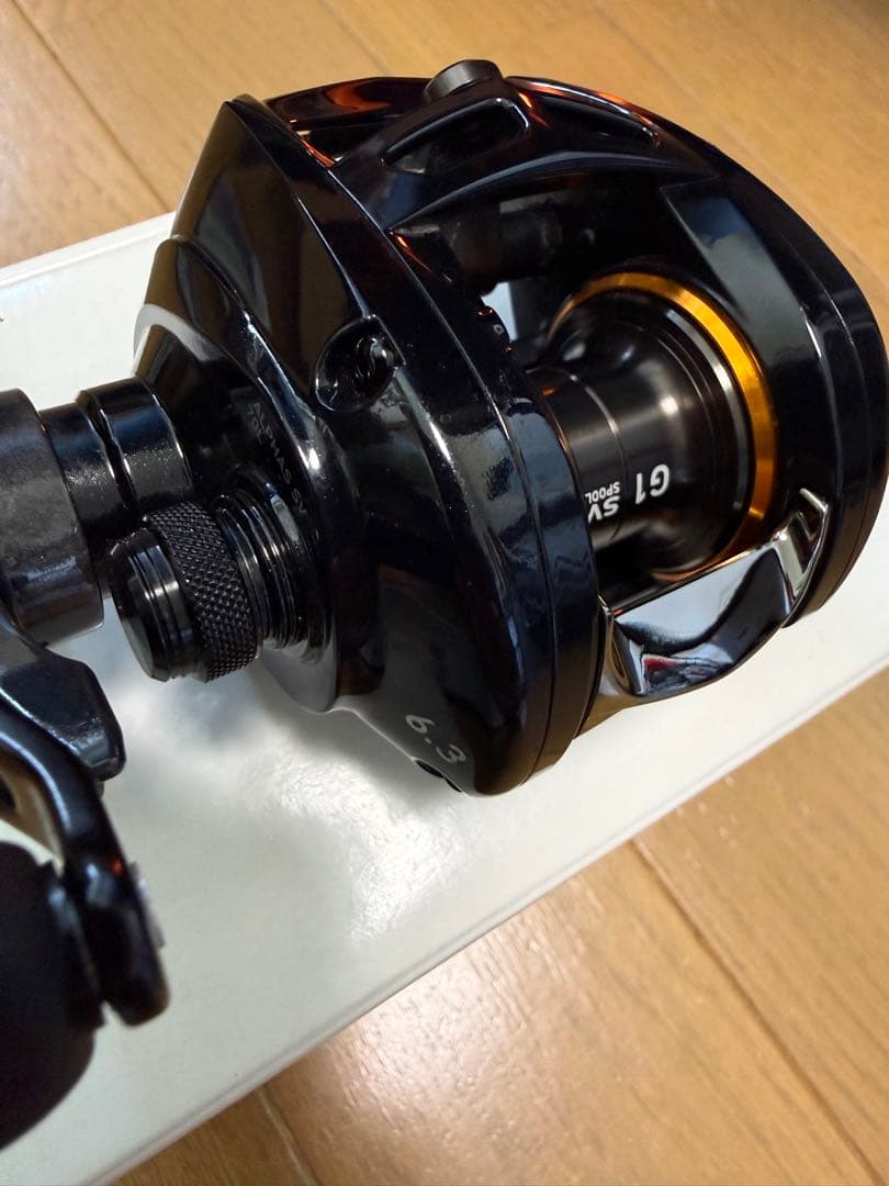 美品　DAIWA ALPHAS CT SV 70HL ベイトリール