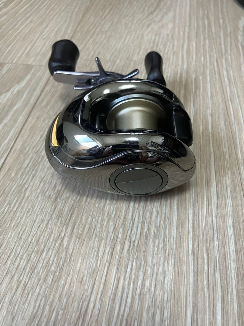 スコーピオン アンタレス 初代モデル