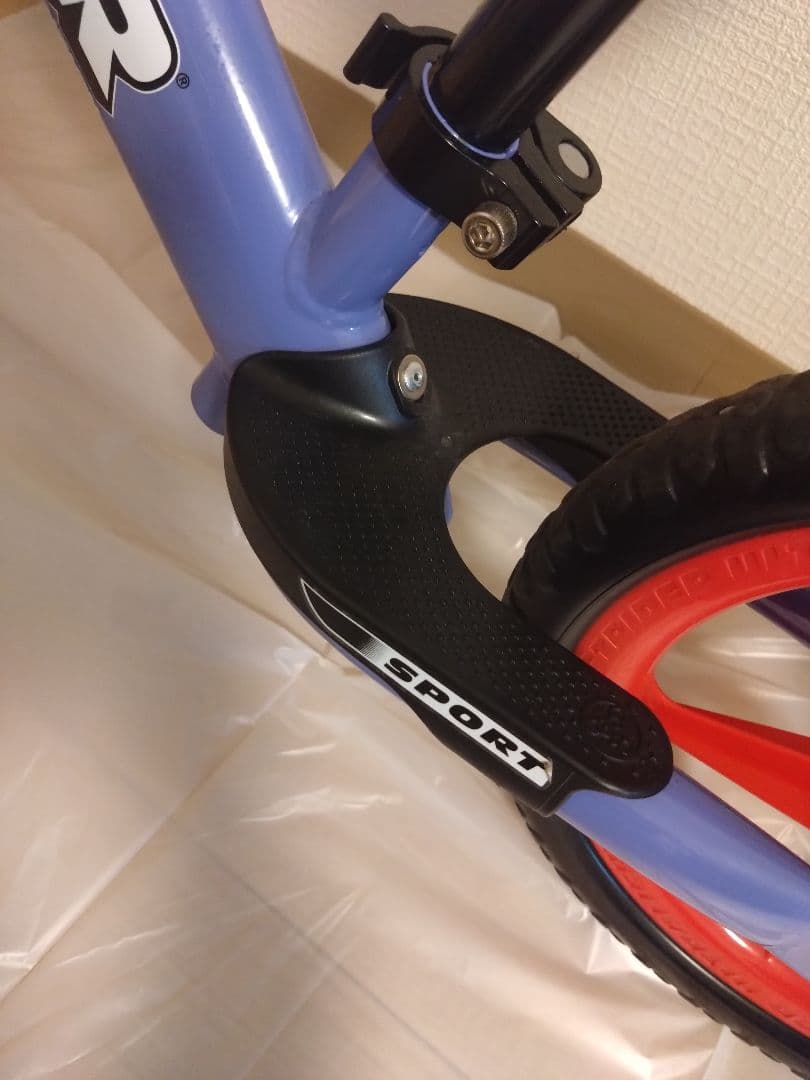 STRIDER ムラサキスポーツ限定カラー (希望者にはスキーアタッチメント付)