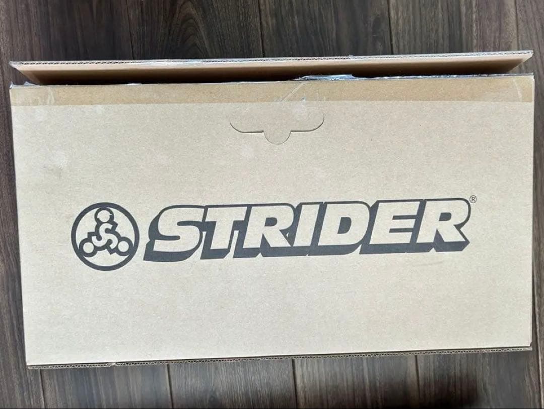 STRIDER バランスバイク用スタンド ブラック　箱付き