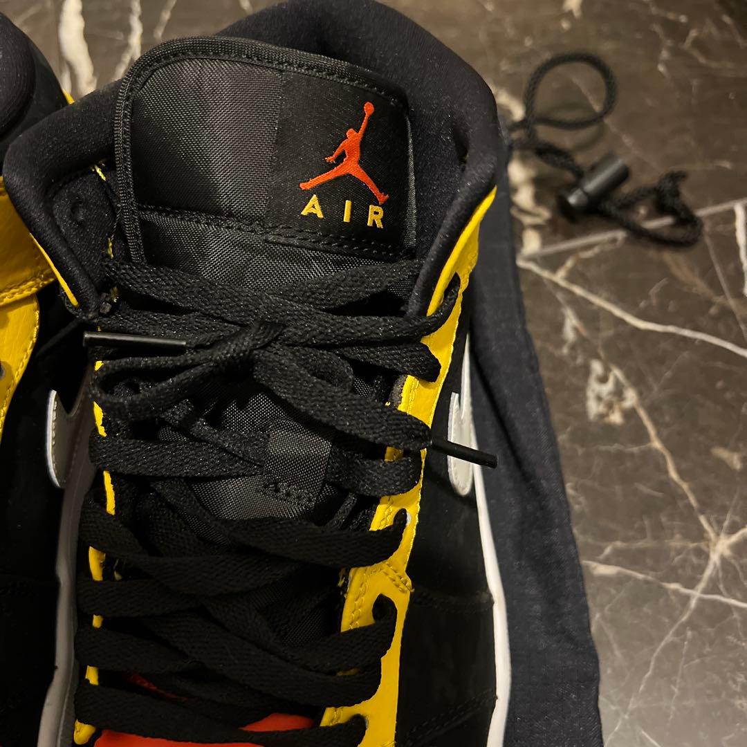 今週のみディスカウントナイキAir Jordan 1 Mid SE