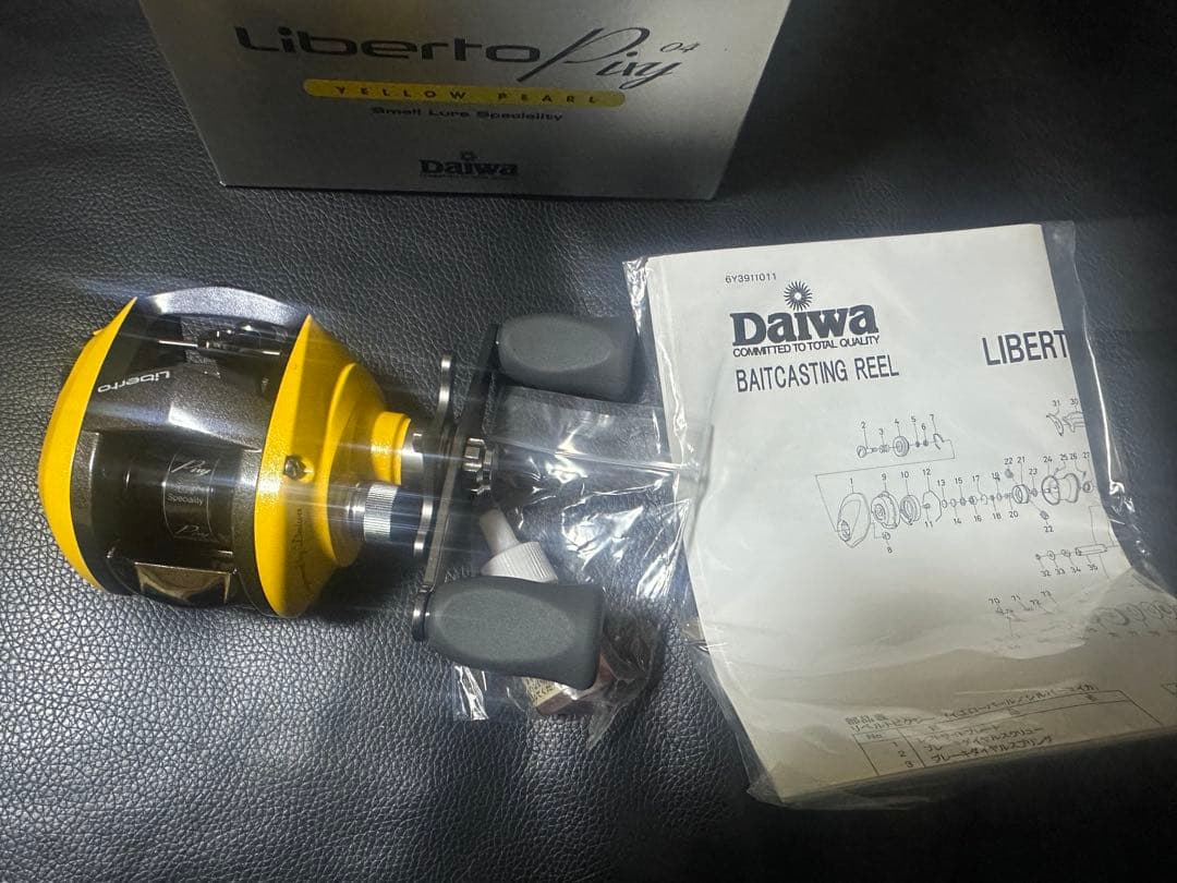 Daiwa Liberto ベイトリール イエロー