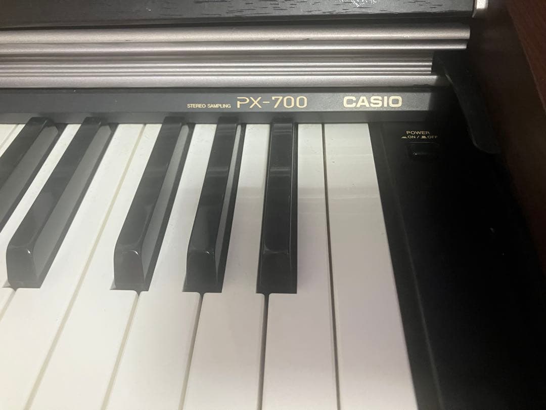 電子ピアノ　CASIO PX-700
