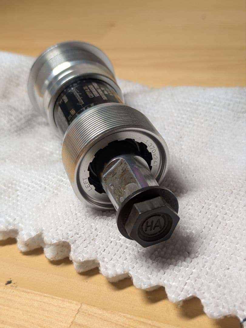 Campagnolo Record ボトムブラケット