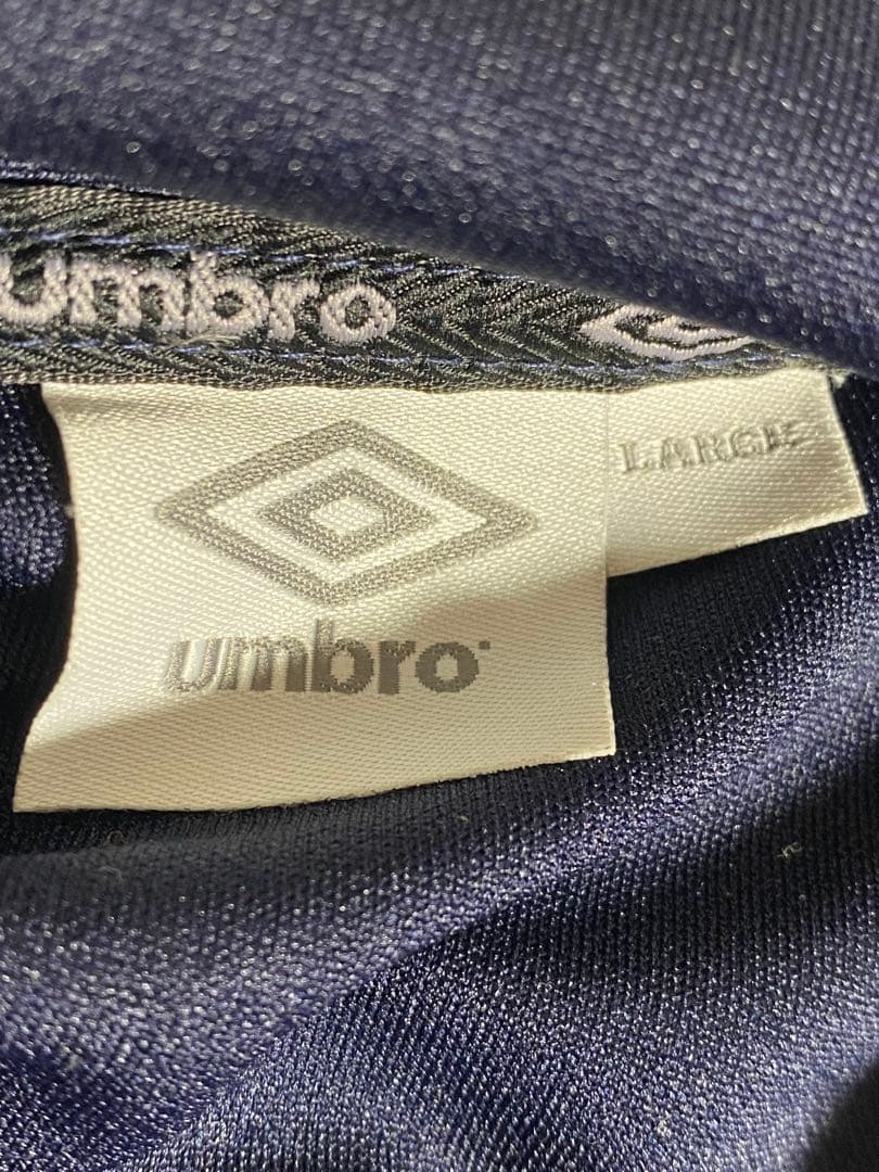 umbro ジャージ ライオン　刺繍 7　セットアップ　上下　アンブロ　黒　Ⅼ