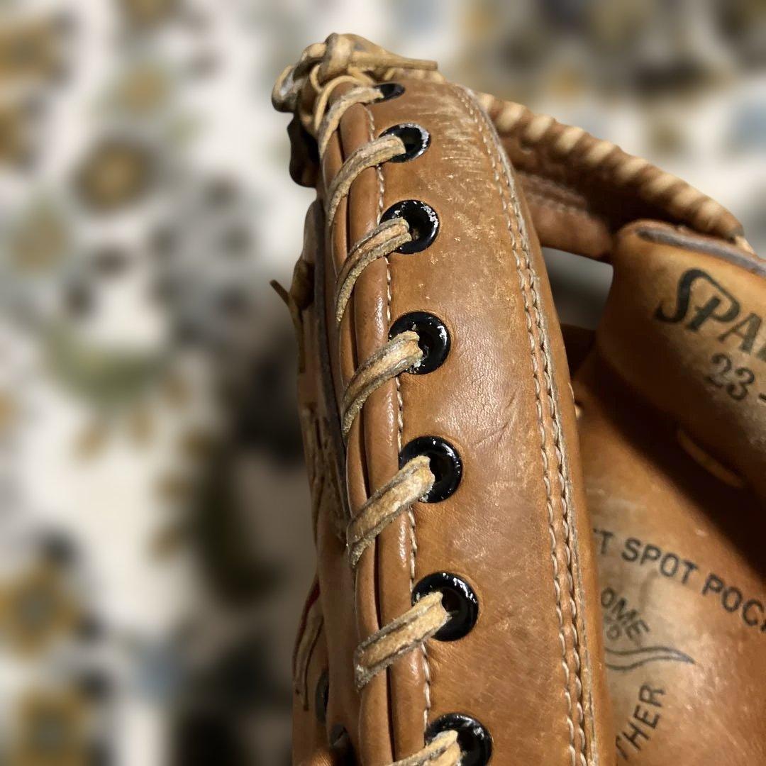 キャッチャーミット　SPALDING23-15 プロフェッショナルモデル　球付き