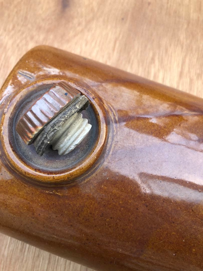 古い　陶器の湯たんぽ