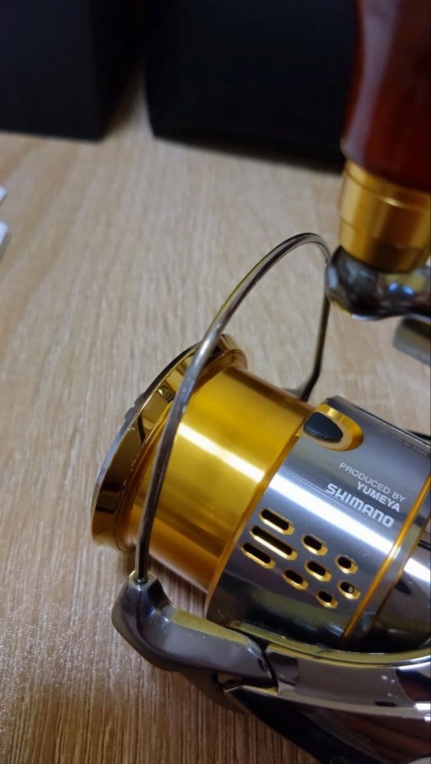 SHIMANO 18ステラ 2500SHG