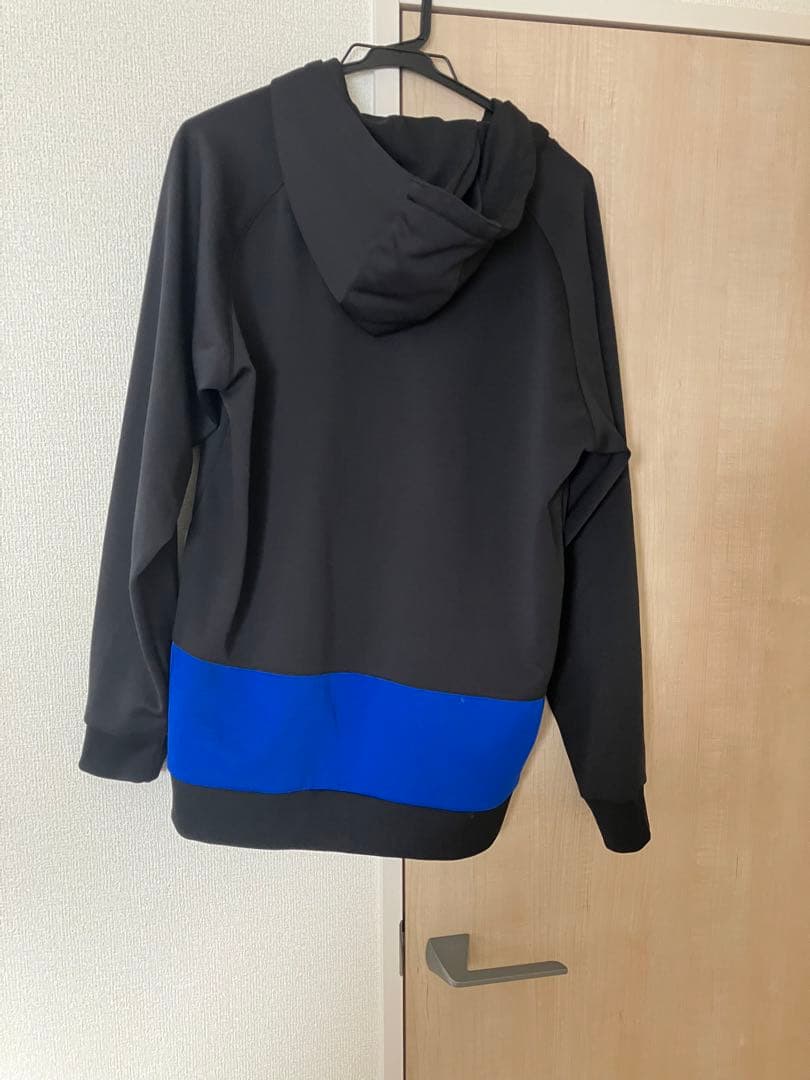 MUNICH フード付きジャージ パーカーXL とパンツL 上下セット　黒
