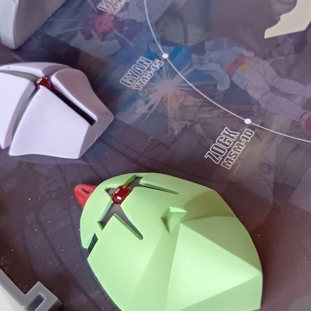 ガンダム　掛け時計　3D CLOCK