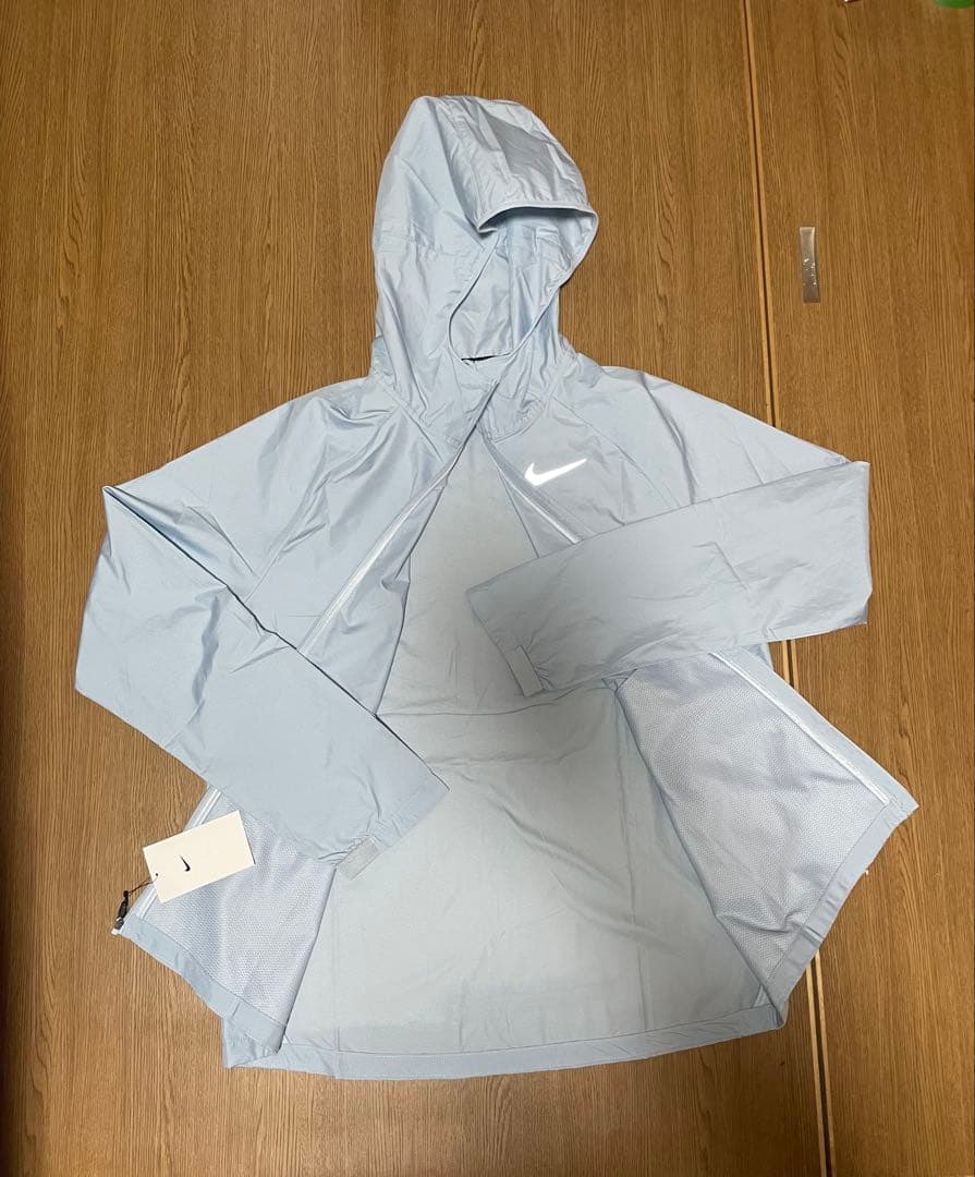 NIKE ナイキ エッセンシャル ジャケット ナイロンパーカー　Mサイズ