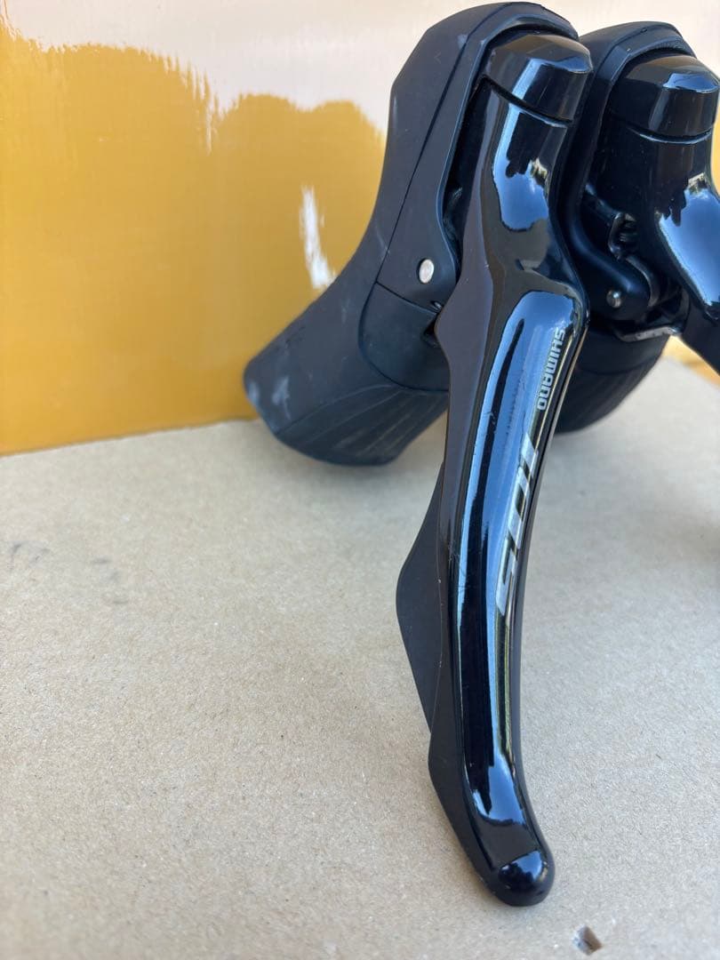 値下げしました！Shimano 105 シフター ブラック