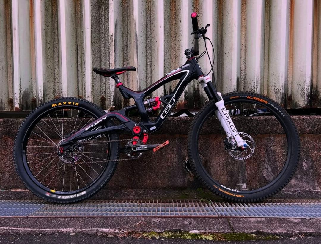 自転車本体 GT Fury 2.0