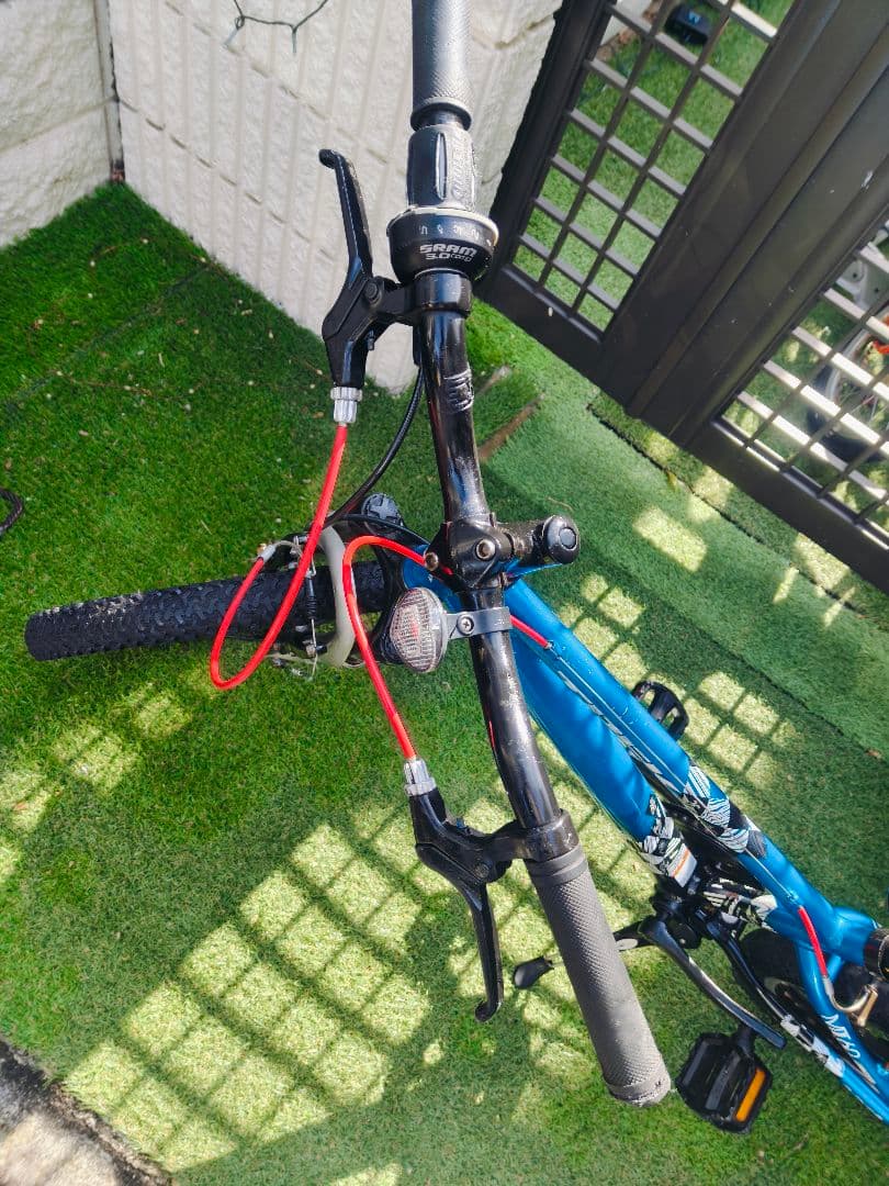 Trek MT60 20インチ キッズバイク 青