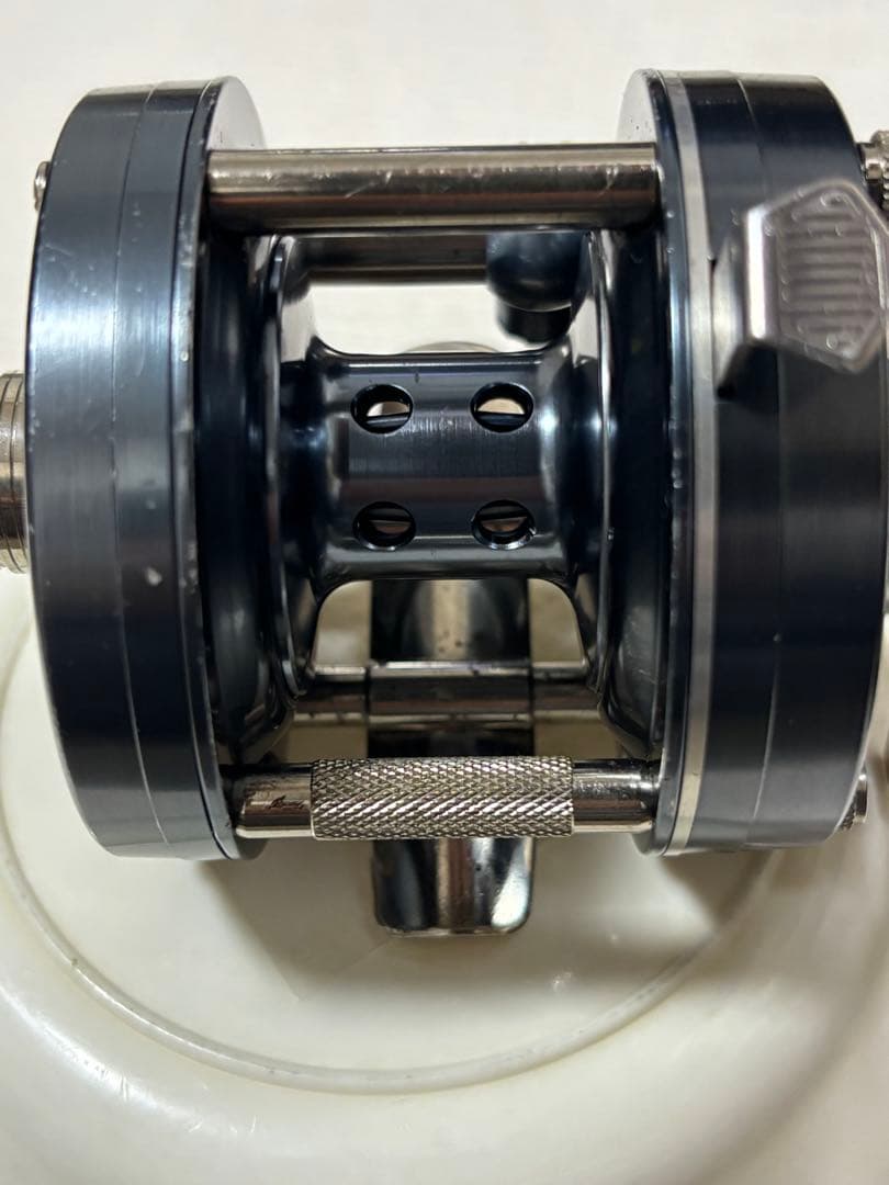 五十鈴工業　BC600SSS