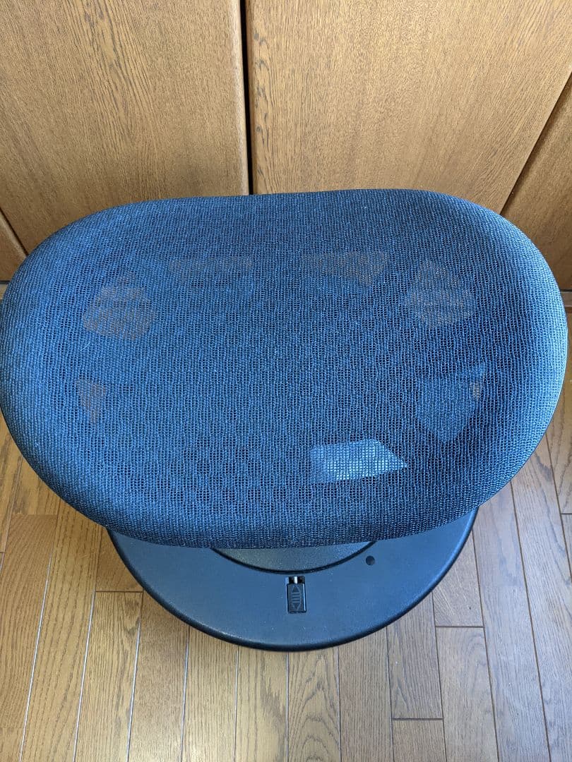 デスクチェア SitTight Chair