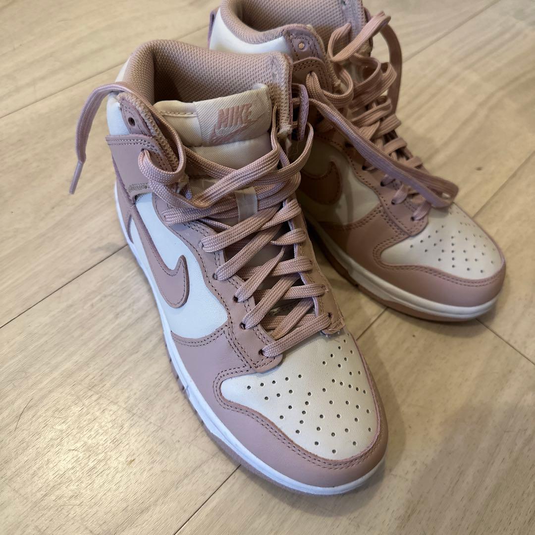 NIKE ナイキ　エア ジョーダン 1 MID ピンク