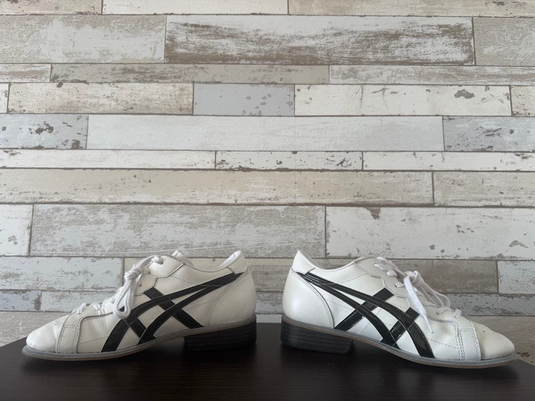 【超美品】希少レア白　ASICS アシックス　リフティングシューズ 24.5CM
