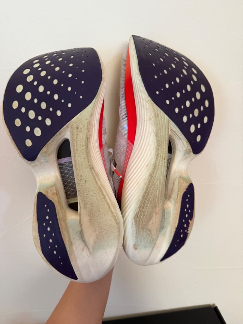 サッカニー SAUCONY エンドルフィン エリート 27.５センチ