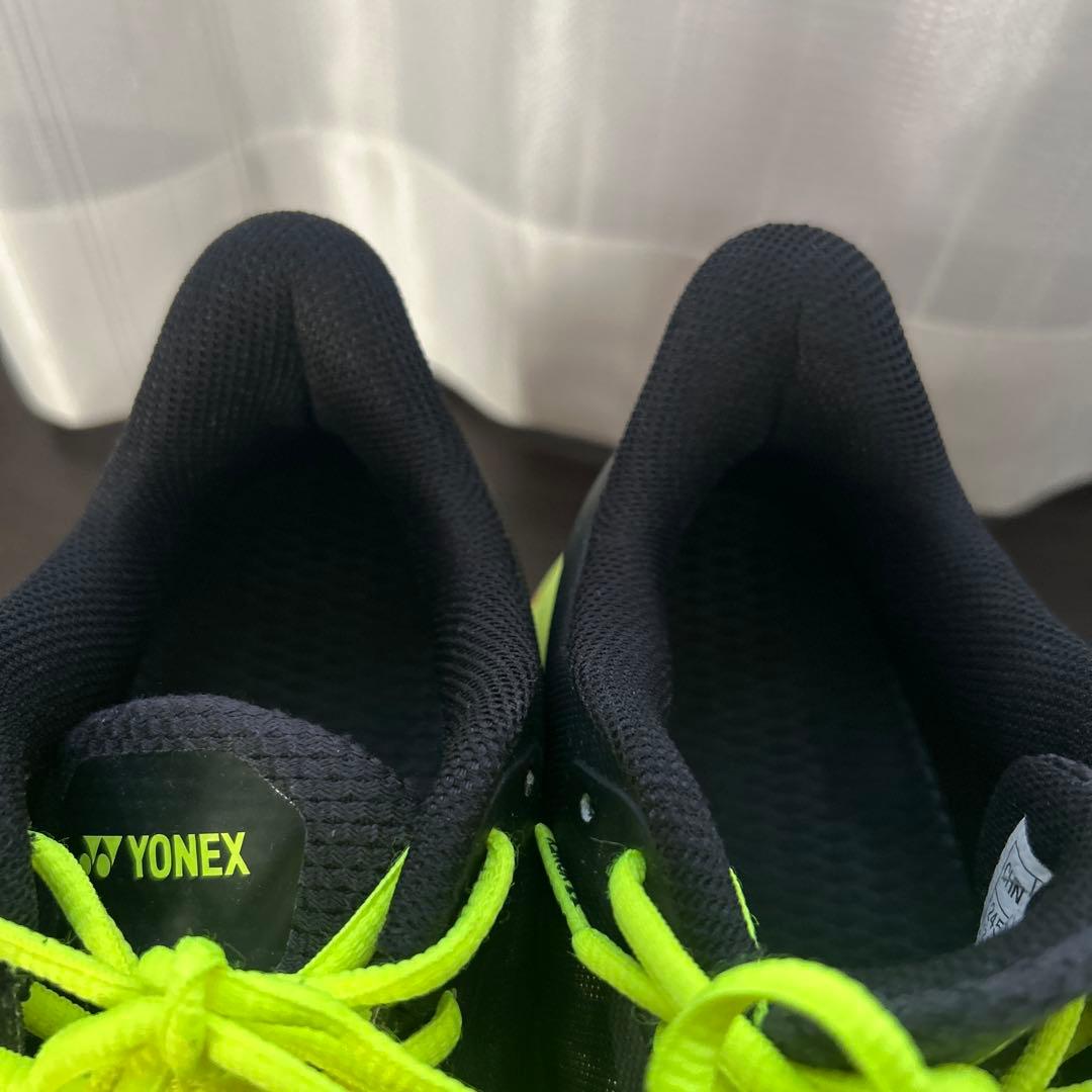 YONEX パワークッション　コンフォートZ 24.5バドミントンシューズ