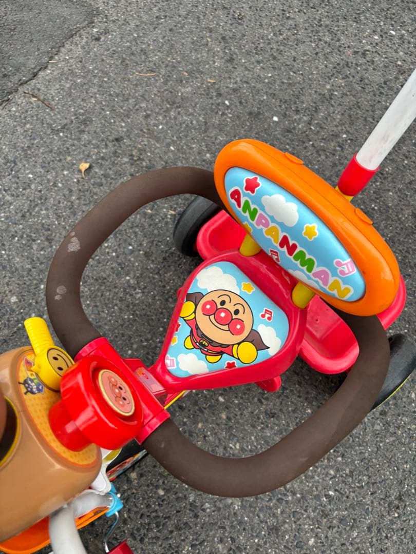 アンパンマン三輪車 ハンドル付き