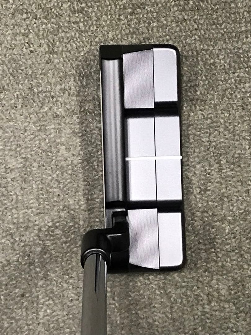 ODYSSEY DOUBLE WIDE TRI-HOT 5K パター