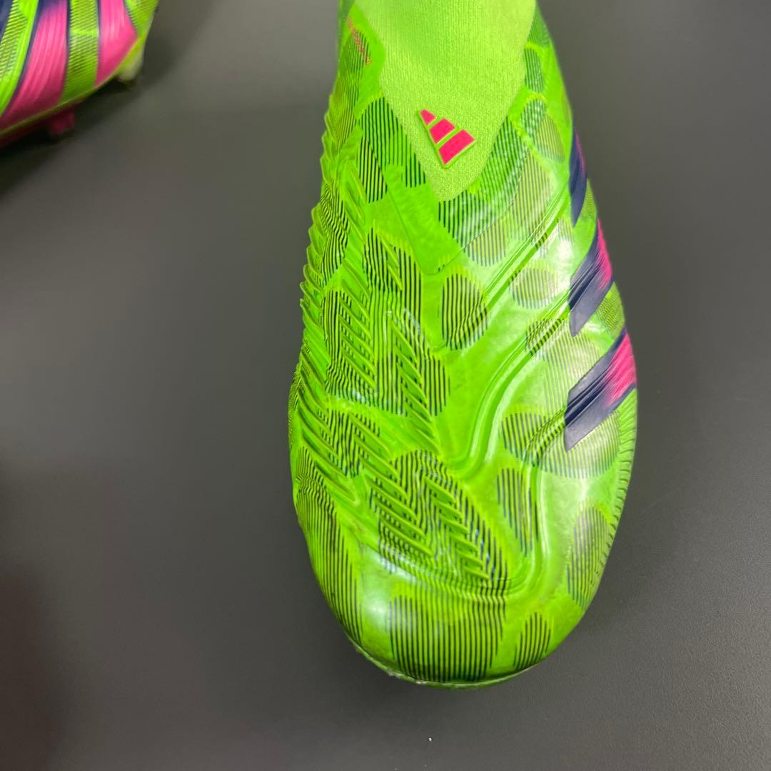 adidas Predator サッカーシューズ スパイク グリーン/ピンク