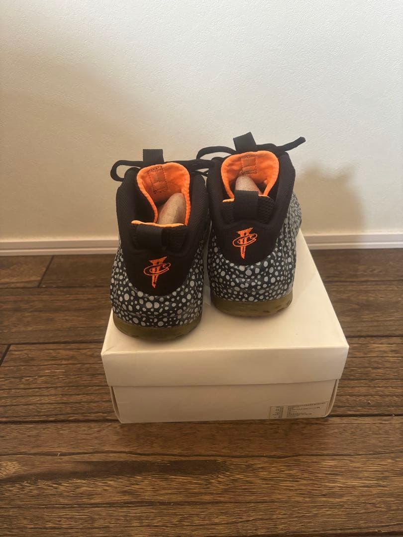 シューズ(男性用) NIKE AIR FOAM POSITE ONE PRM SAFARI