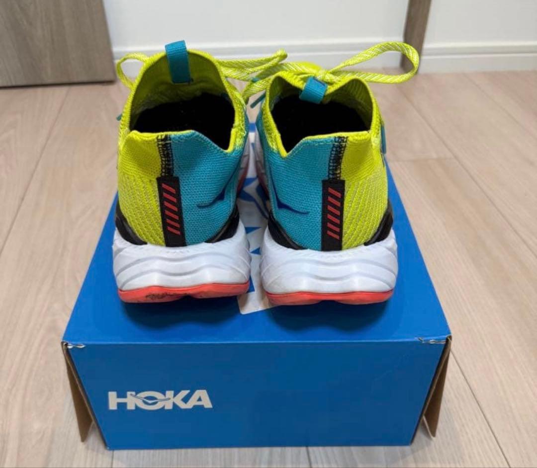 HOKA ONE ONE CARBON Ｘ3