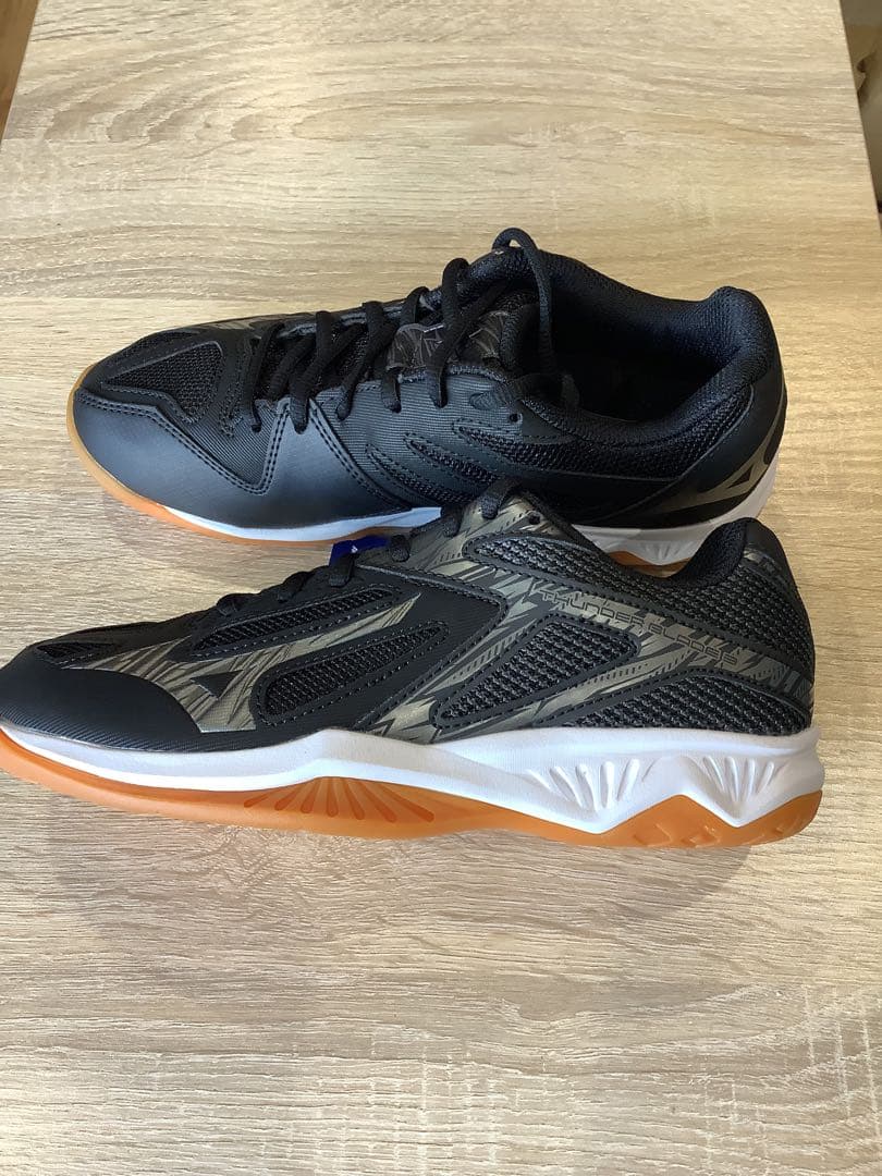 MIZUNO バレーボールシューズ サンダーブレード3 黒グレー 23.5㎝