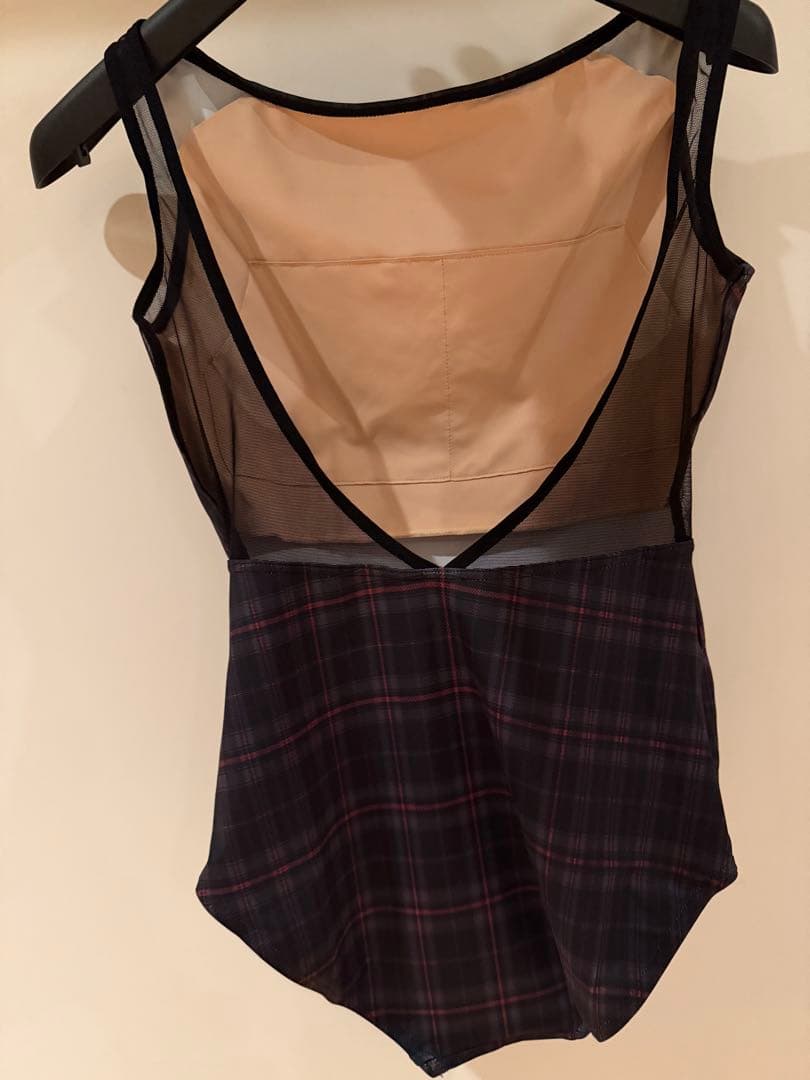 新品 M size Degage チェック unoa ウノア レオタード