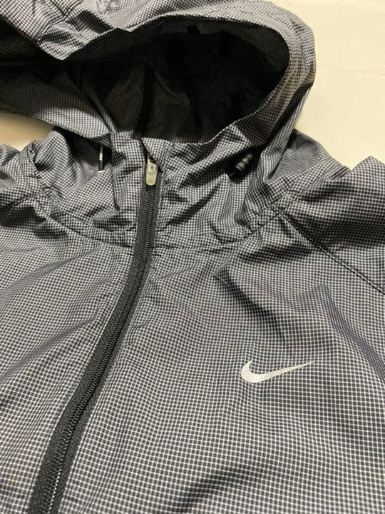 【ナイキ】NIKE ウインドブレーカー 美品