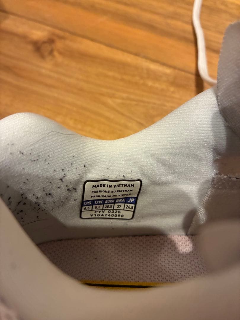 Mizuno バレーボールシューズ ホワイト・オレンジ