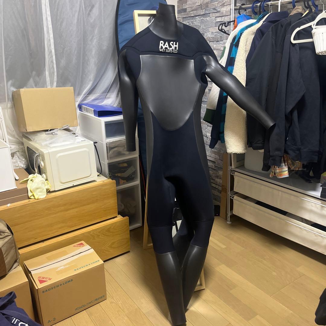 ウエットスーツ　　メルガリクソン
