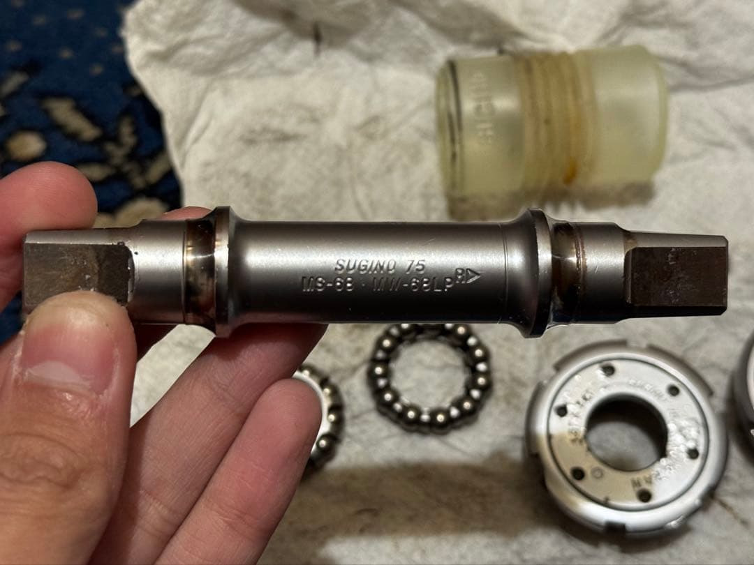 SUGINO 75 ボトムブラケット njs 競輪