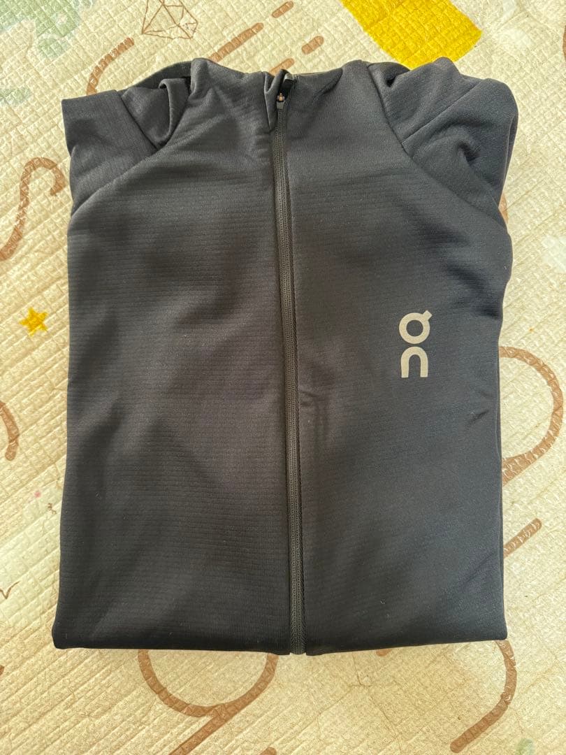 【極美品】On Climate Zip Hoodie 黒Black サイズS
