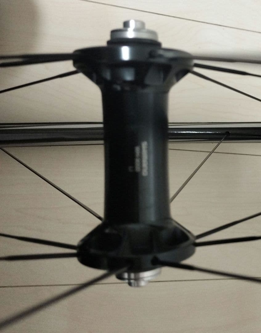シマノDURA-ACE C24 軽量カーボンホイール