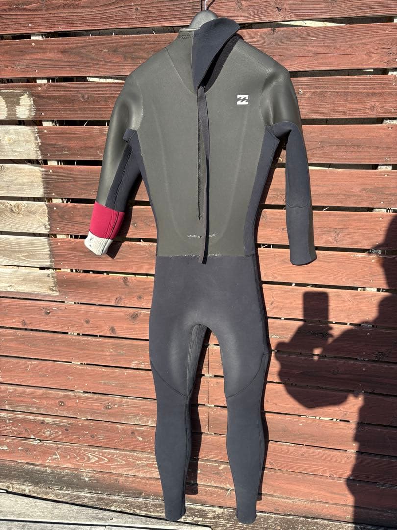 Billabong ビラボン　セミドライ