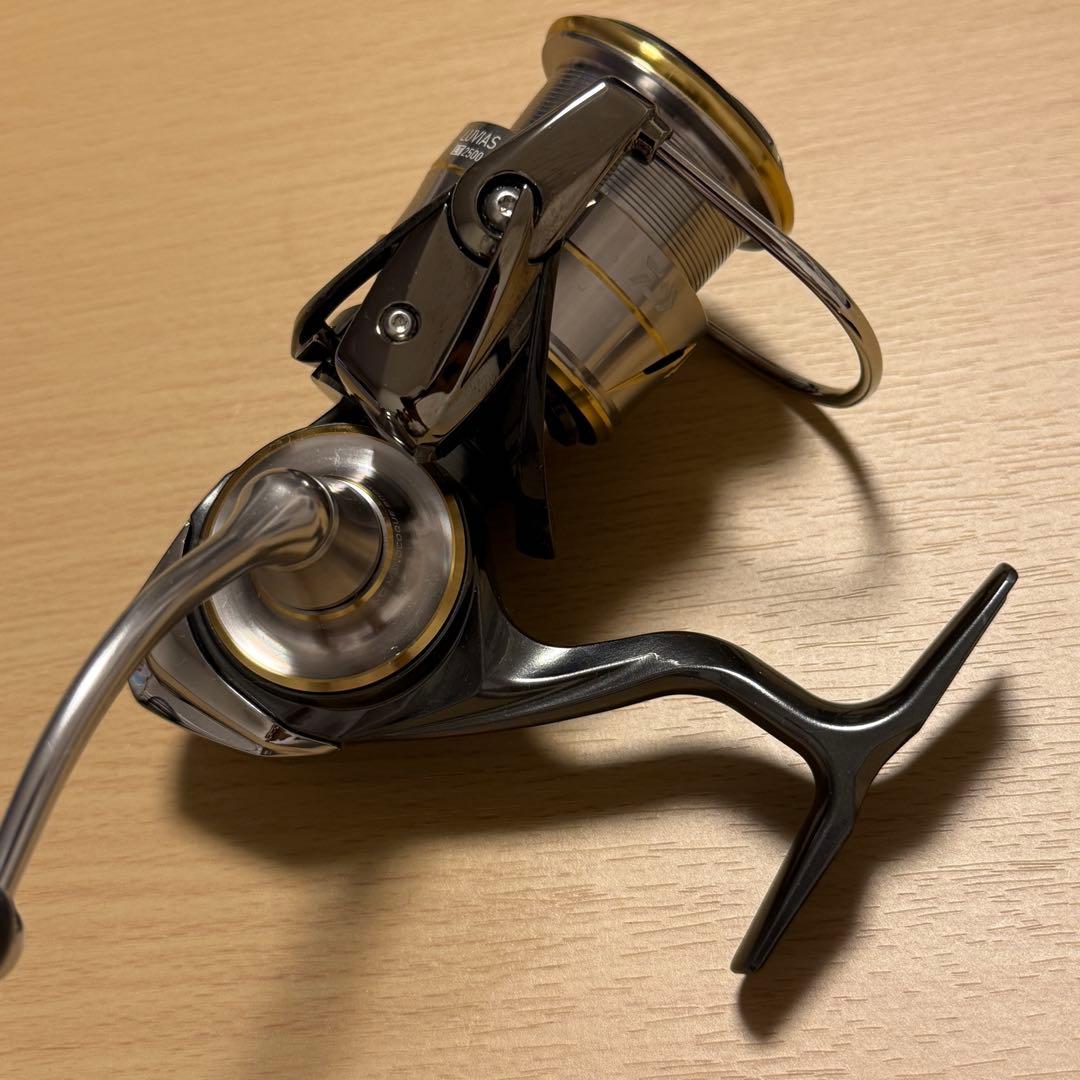 【美品】DAIWA LUVIAS LT2500-XH ダイワ 20ルビアス