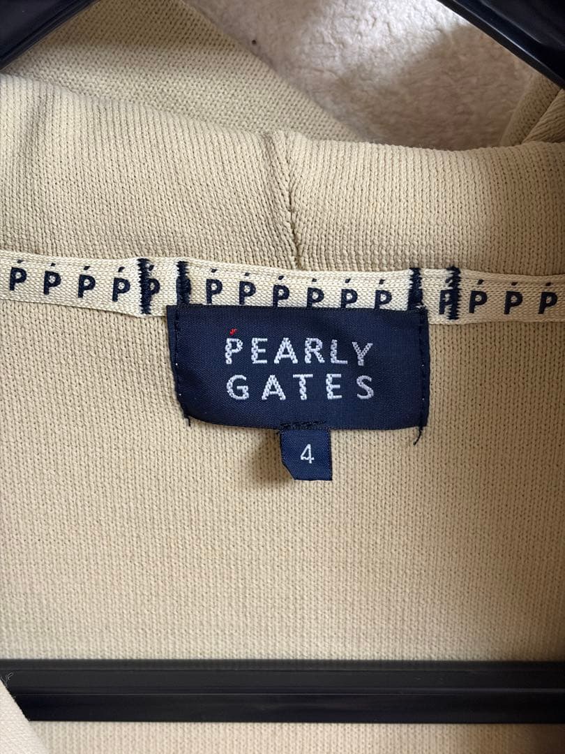 【美品】PEARLY GATES パーカー サイズ4 89ロゴ クリーム系