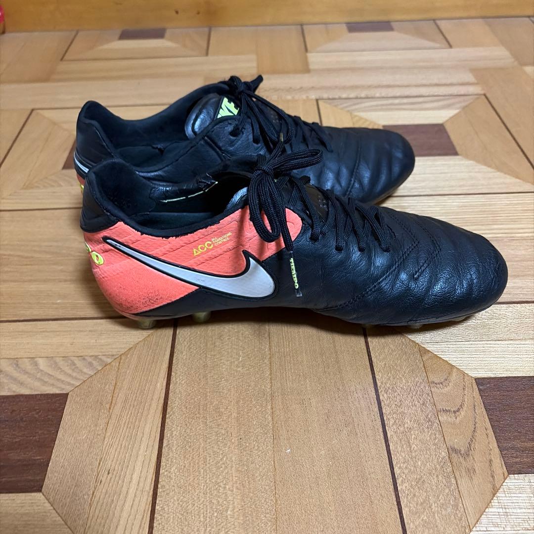 Nike ティエンポレジェンド6