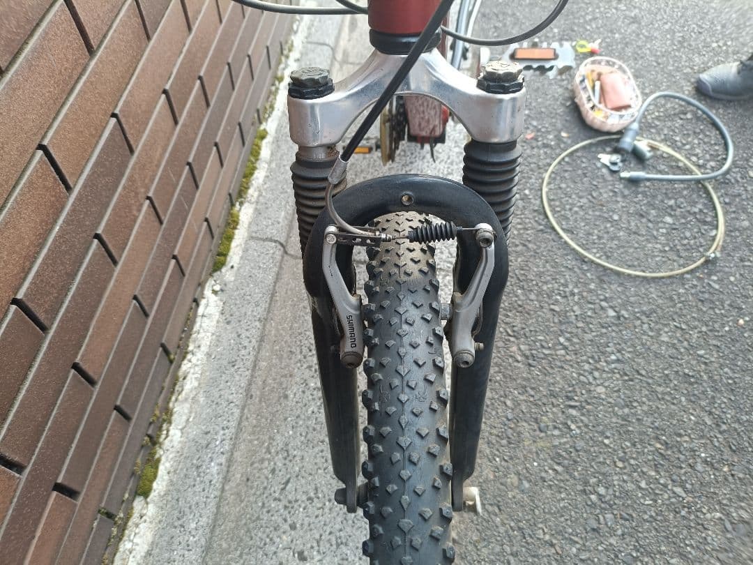  マウンテンバイク 26インチ（タイヤは要交換）