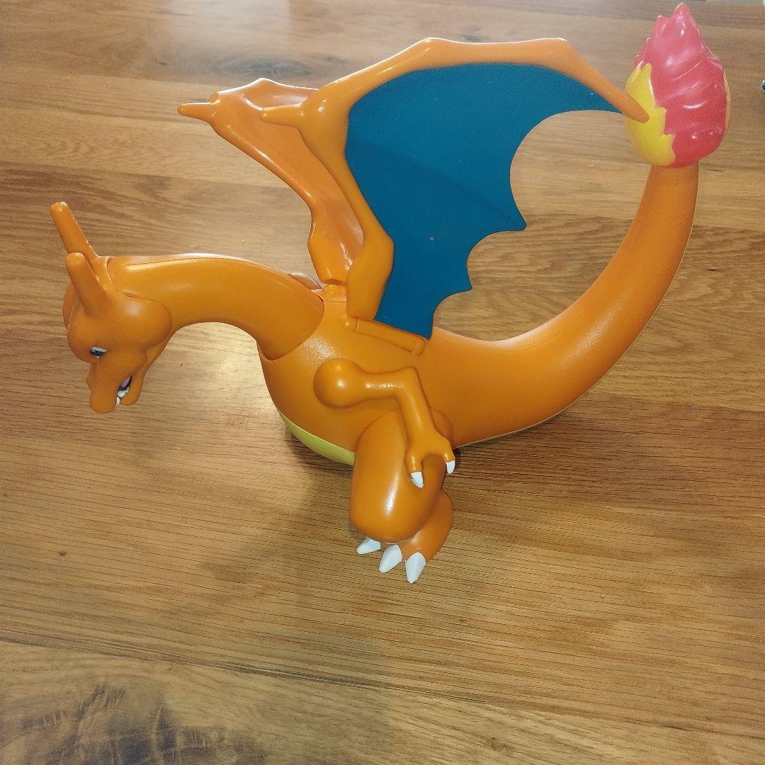 ポケモンアクション　フィギュア　リザードン　音が鳴る 光る 平成レトロ