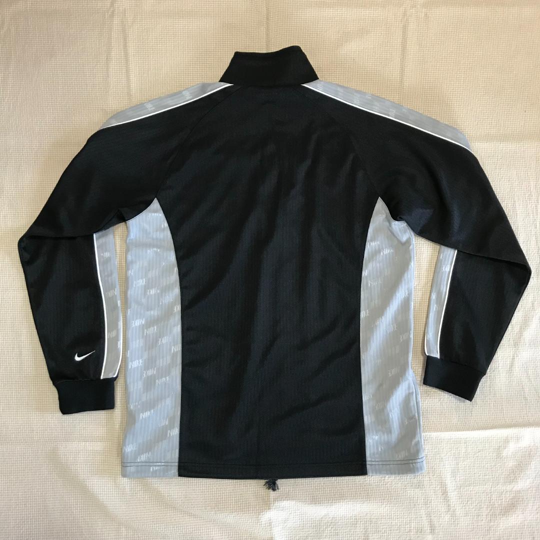 NIKE 　ルーズフィットジャージ上下セット　ブラックＸシルバー　　Mサイズ