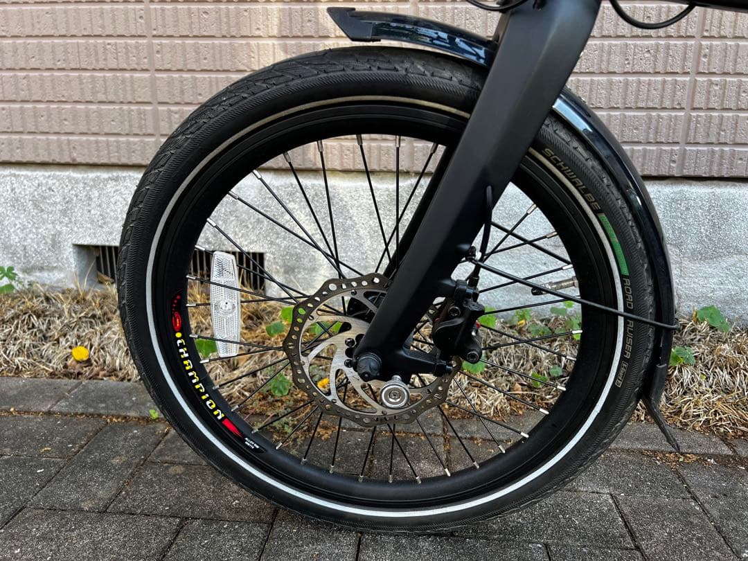 VELMO Carbon-SS 超軽量カーボン20インチ折りたたみ電動アシスト