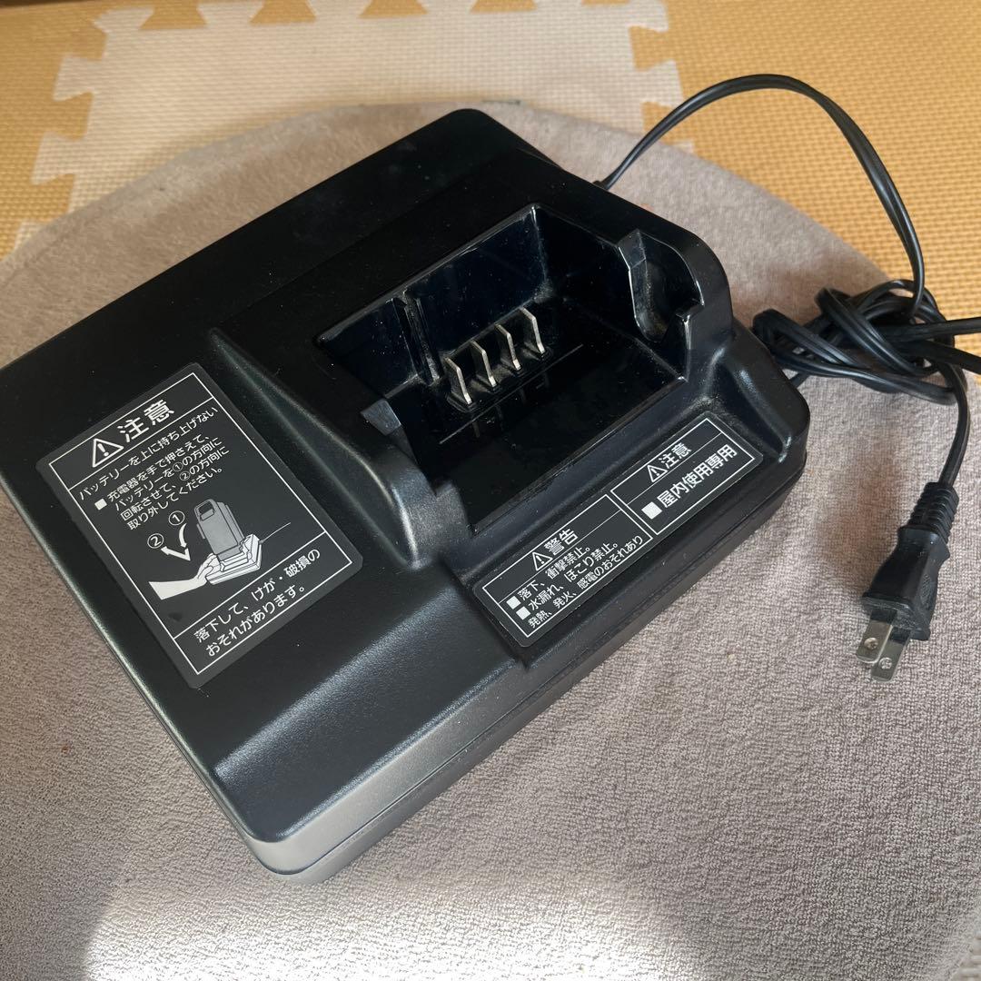 Panasonic NKJ06921 充電器