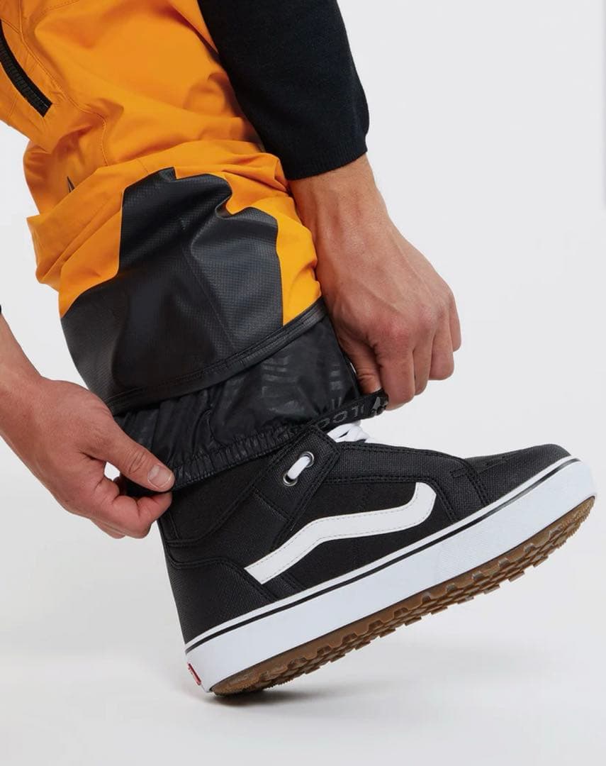 い*う様 【新品】VOLCOM◾️ガイドゴアテックスパンツ◾️Mサイズ