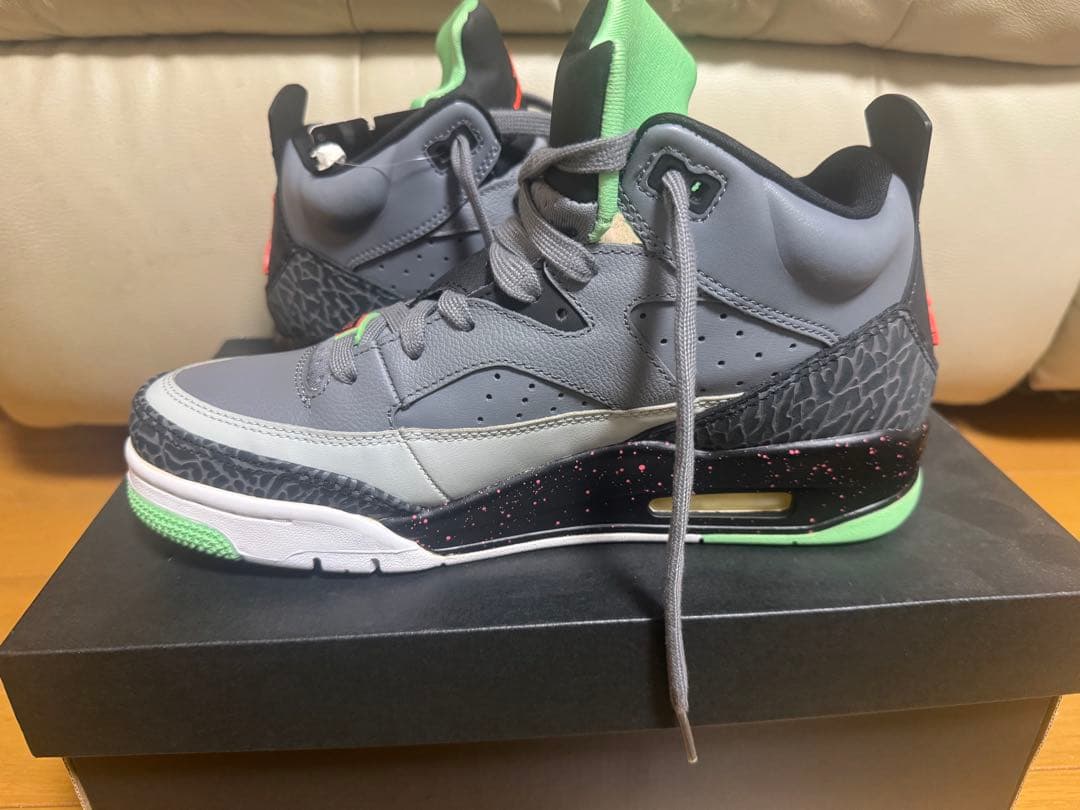 NIKE JORDAN SON OF LOW ジョーダン