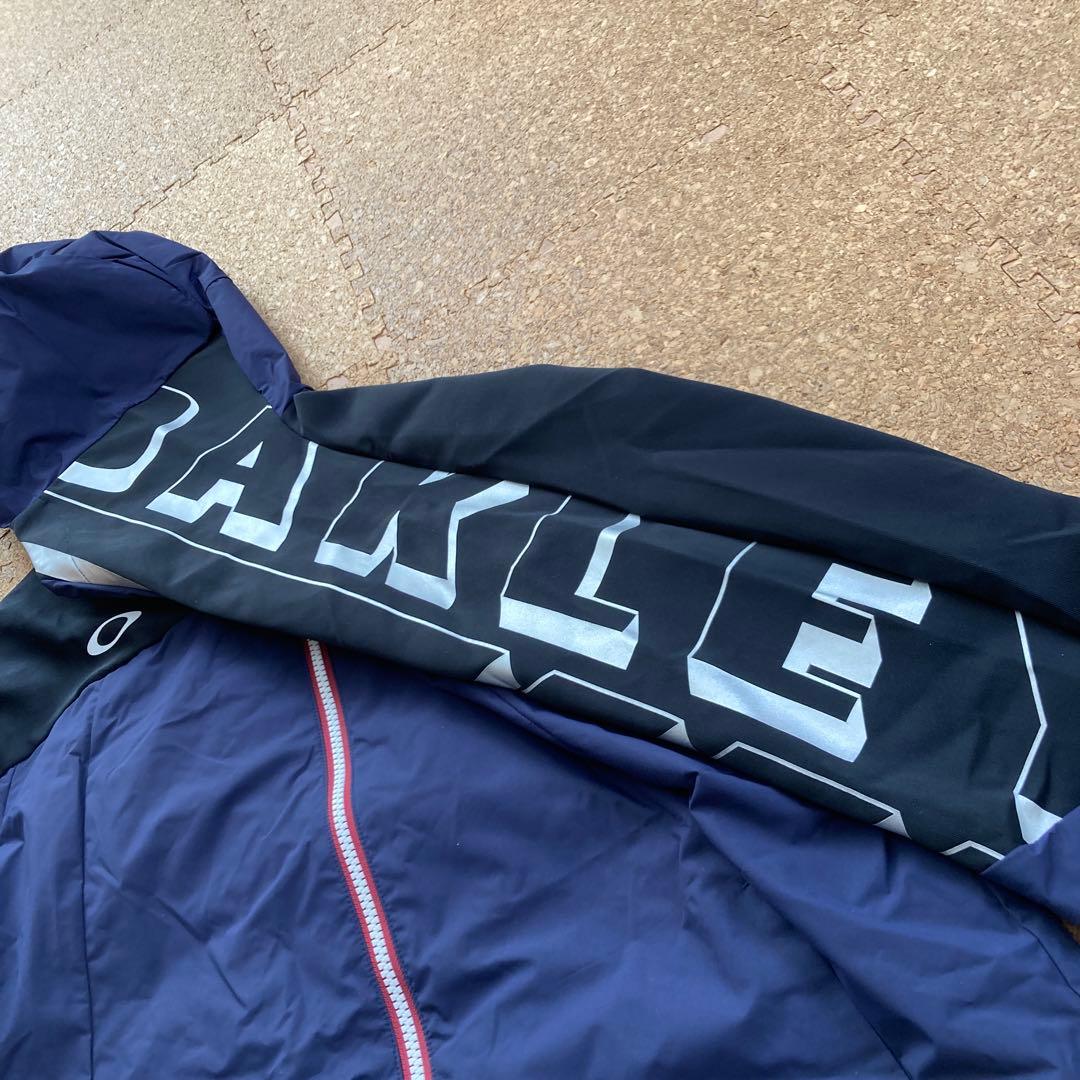 【美品】オークリー Oakley パーカー ウィンドブレーカー Mメンズ 紺黒