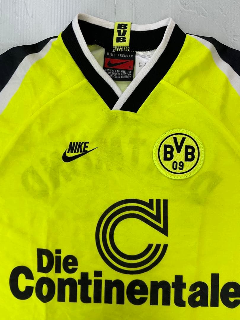 H491　NIKE　BVB　DORTMUND　ナイキドルトムントユニフォーム　Ｍ